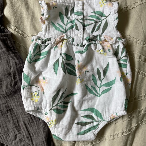 Newborn baby girl bundle 0-3M - Picture 3 of 6